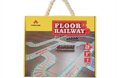 puzzle gigante del pavimento della ferrovia